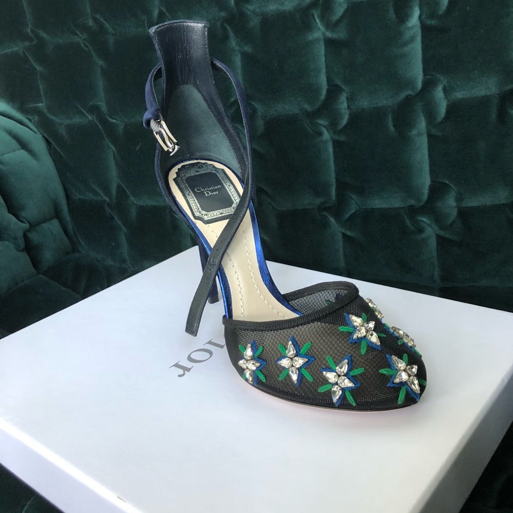 Gorgeous rare new Dior Pumps in size 36